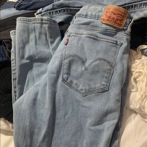 Levi jeans